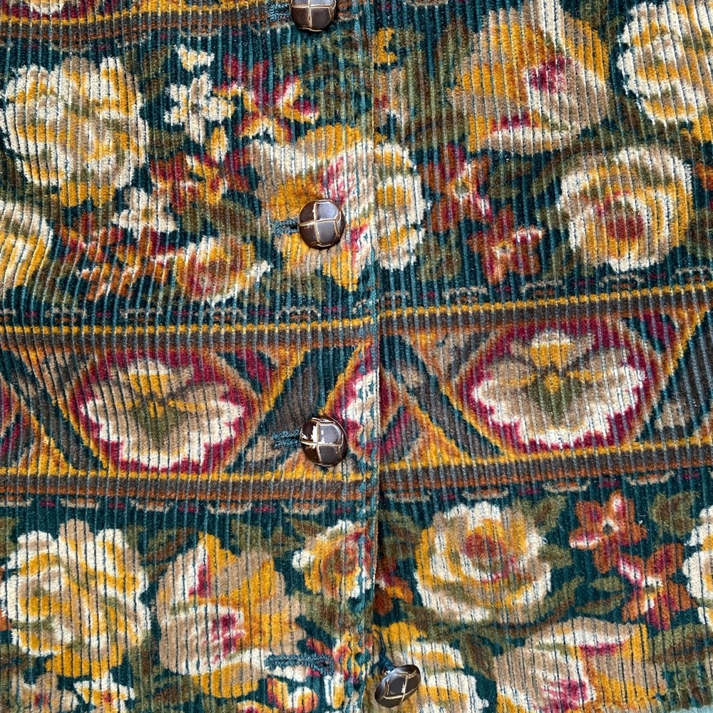 Vintage corduroy floral Cottagecore button up vest - Picture 8 of 9